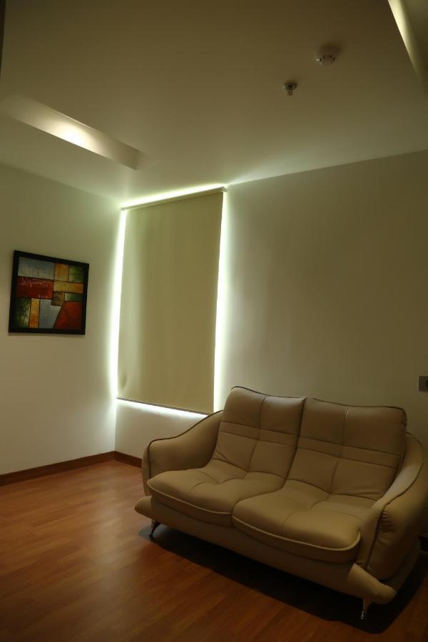 Hotel Imperia Suites Jalandhar Exterior foto